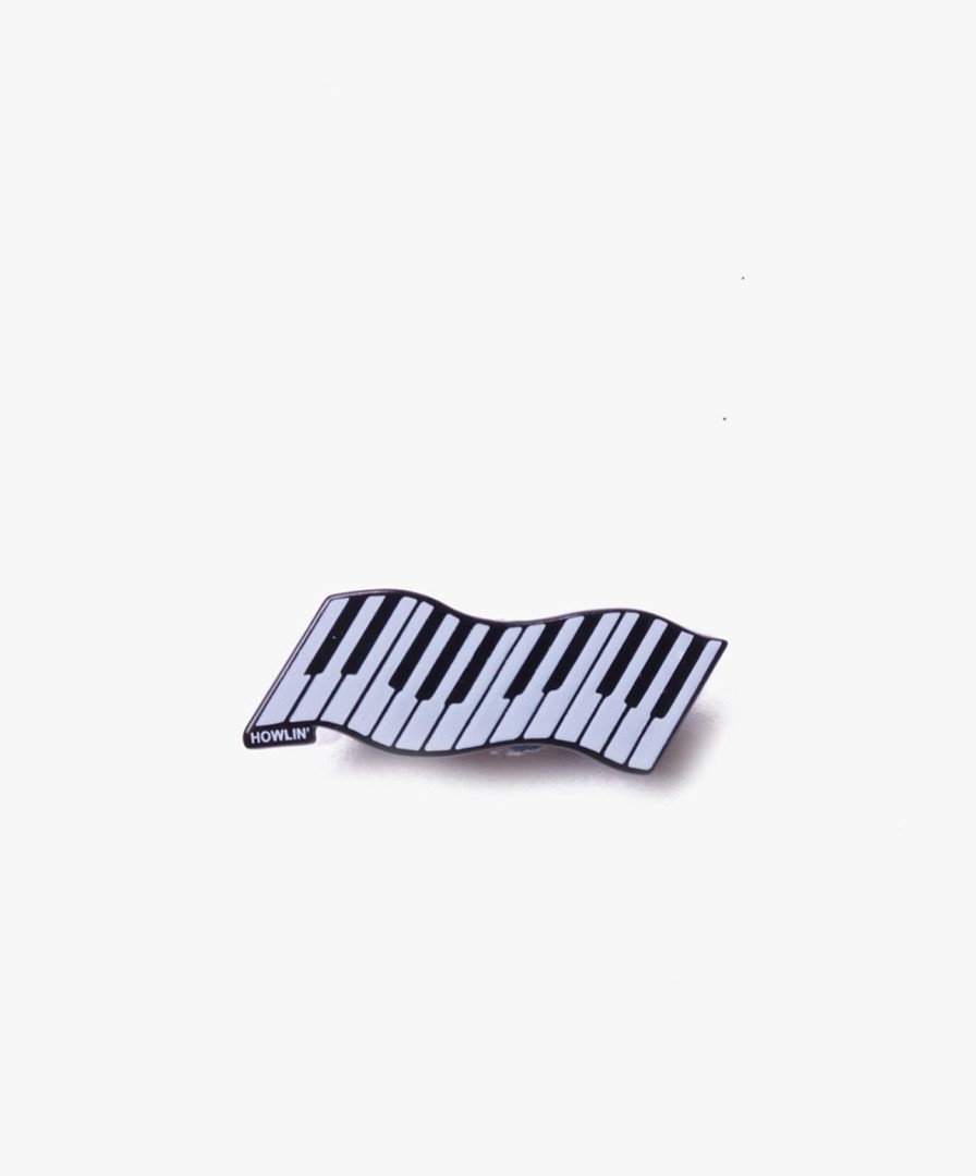 Women Howlin' | Piano Pin - Black & White